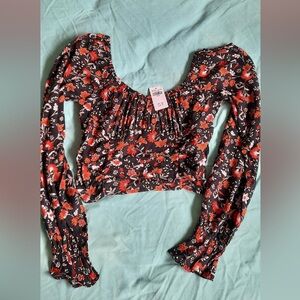 Hollister crop top